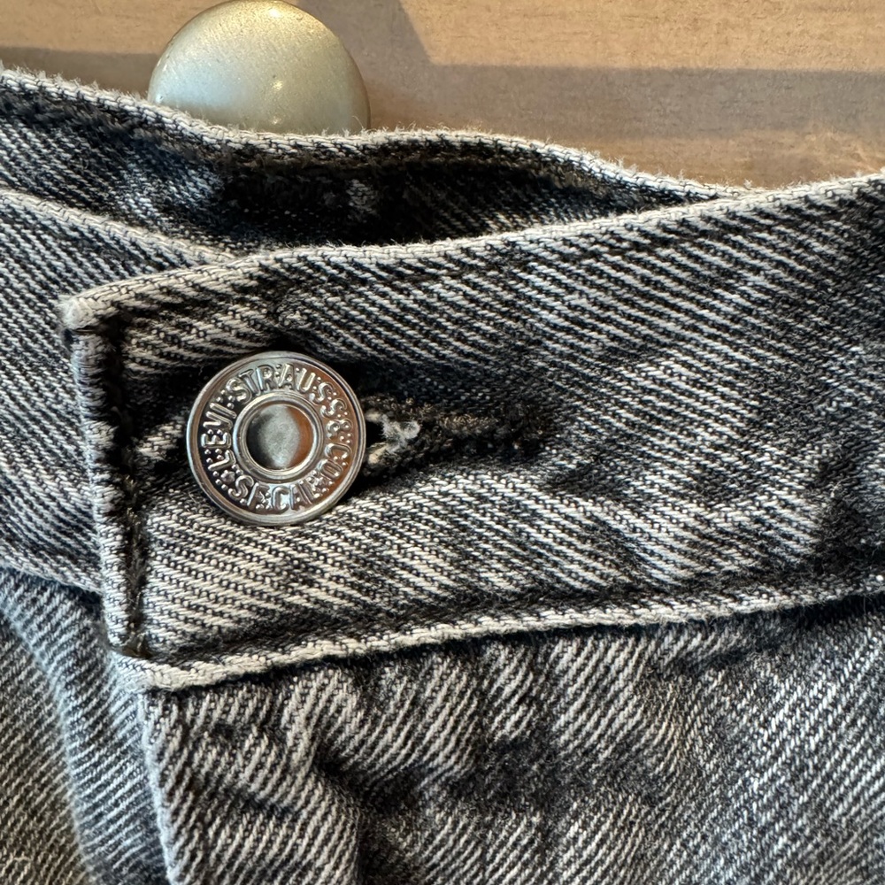 Levi's Black and Gray Denim “Baggy Dad” Jeans Size 26. - Picture 3 of 11